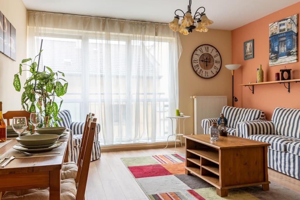Free Parking Apartment